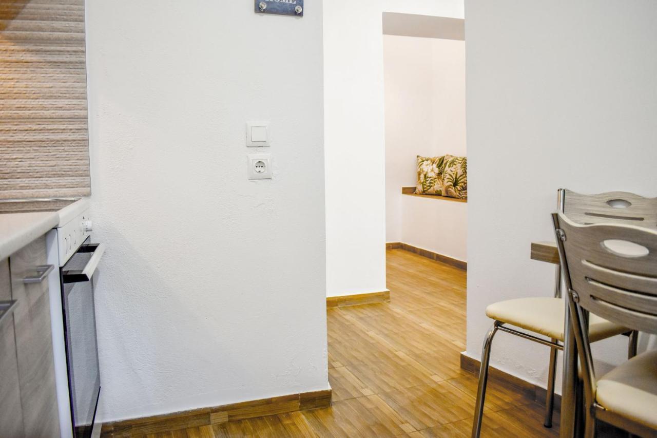 La Maison Plakes 3 Bdr Apt Скиатос Екстериор снимка