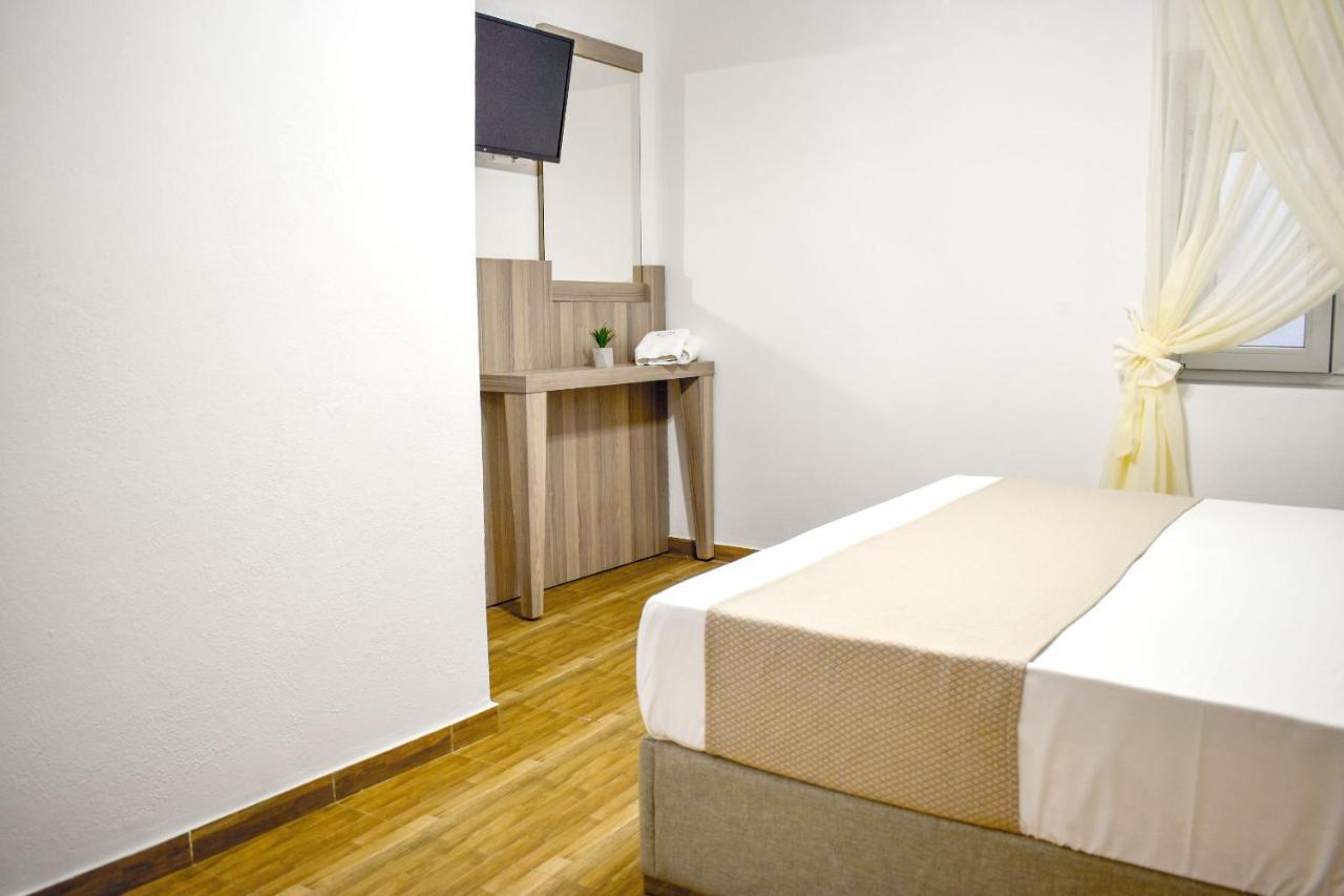 La Maison Plakes 3 Bdr Apt Скиатос Екстериор снимка